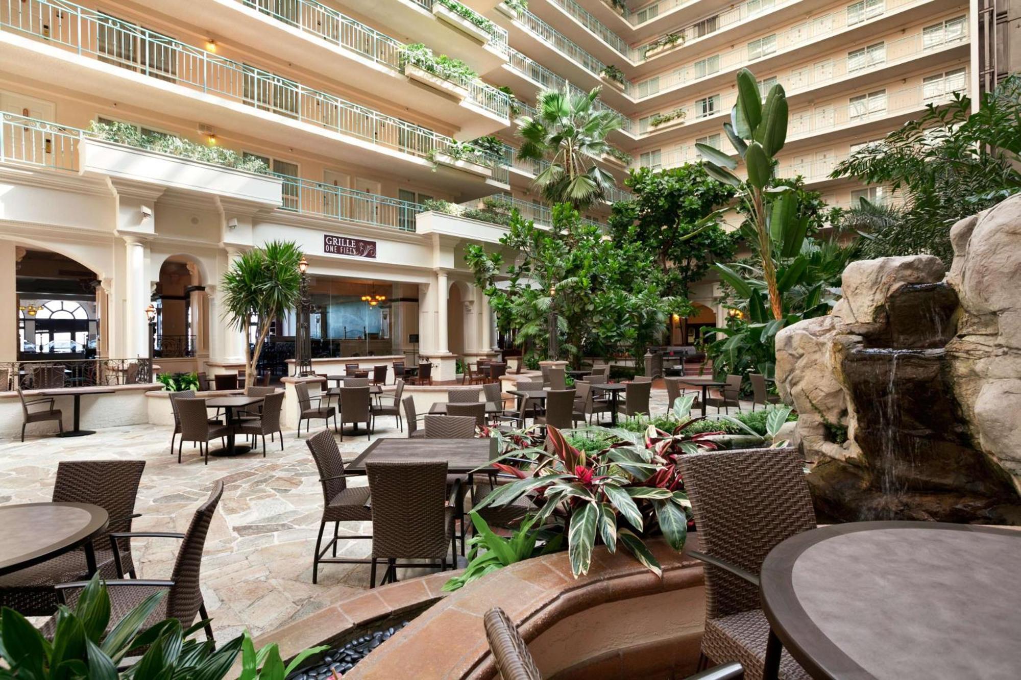 Embassy Suites San Francisco Airport - Waterfront Берлінгейм Екстер'єр фото